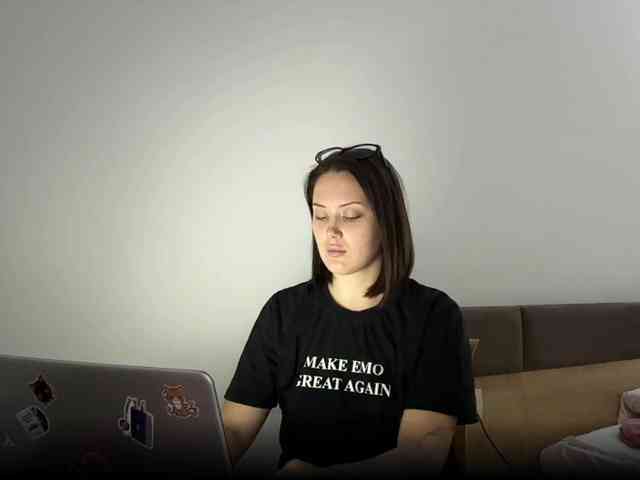 EvaxBlushx webcam