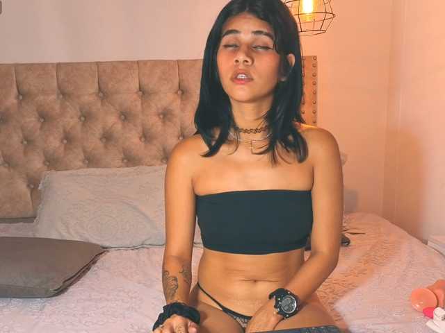 YukaMiko, en vivo ahora en BongaCams