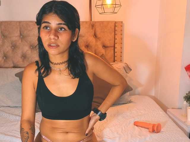 YukaMiko, en vivo ahora en BongaCams