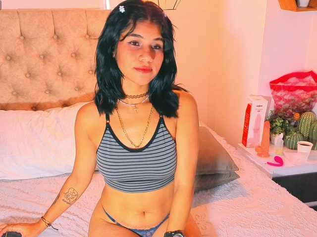 YukaMiko live cam on BongaCams