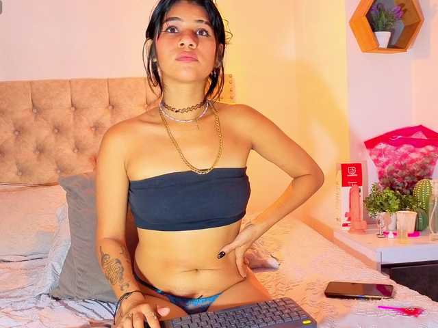 YukaMiko live cam on BongaCams
