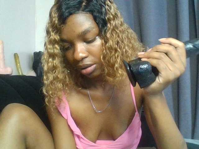Juicygirl-1 live cam preview