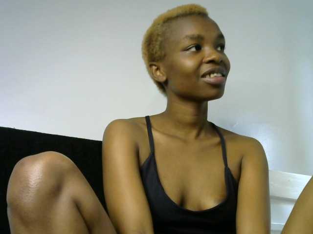Juicygirl-1 live cam on BongaCams