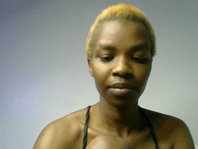 Juicygirl-1 live cam on BongaCams