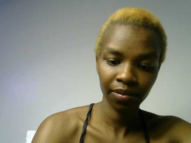 Juicygirl-1 live cam on BongaCams
