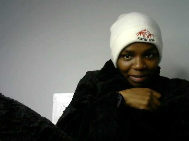 Juicygirl-1 live cam on BongaCams