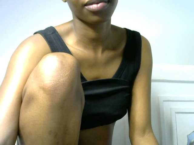 Juicygirl-1 live cam on BongaCams
