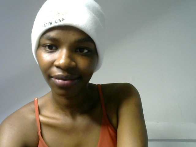 Juicygirl-1 live cam on BongaCams