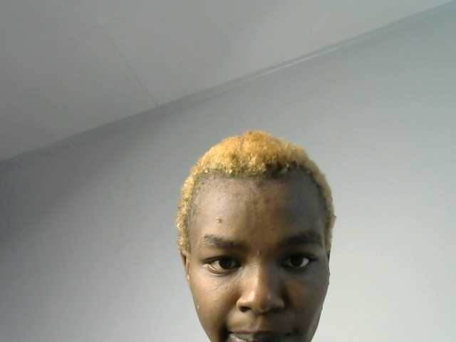 Juicygirl-1 live cam on BongaCams