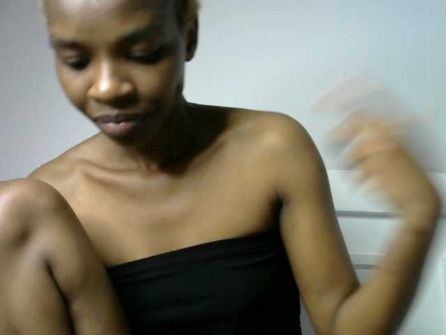 Juicygirl-1 live cam on BongaCams
