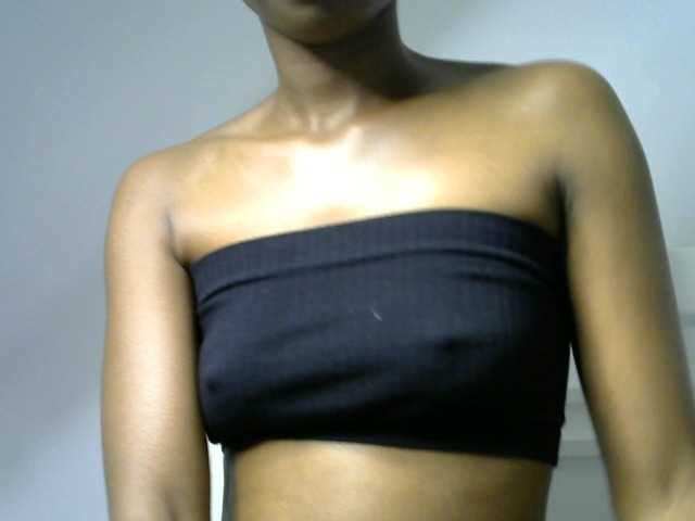 Juicygirl-1 live cam on BongaCams