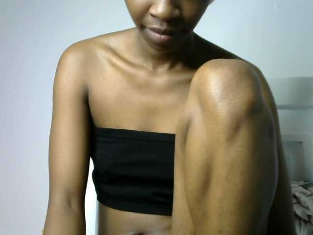 Juicygirl-1 live cam on BongaCams