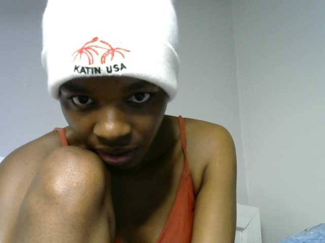 Juicygirl-1 live cam on BongaCams