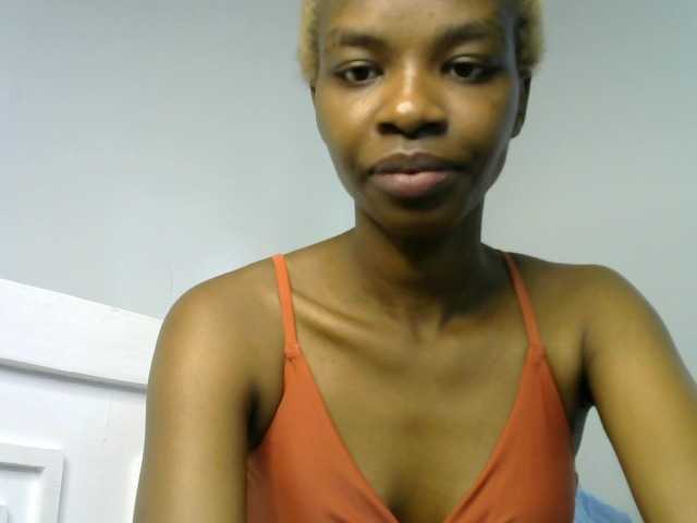 Juicygirl-1 live cam on BongaCams