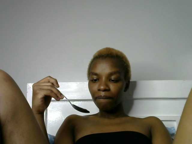 Juicygirl_ live cam on BongaCams