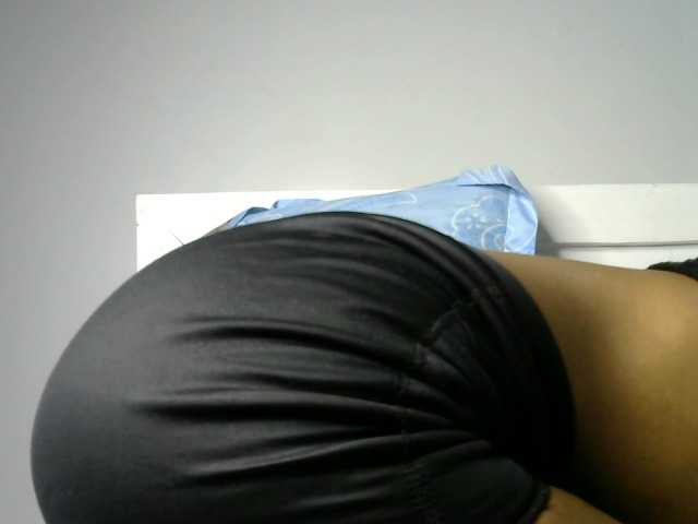 Juicygirl-1 live cam on BongaCams