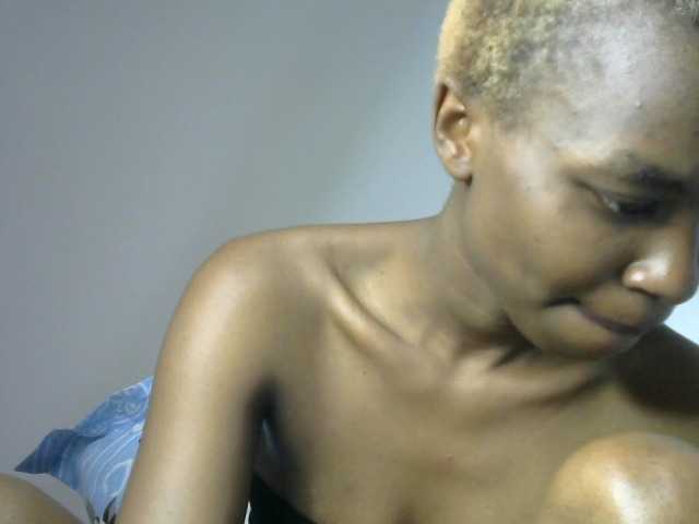 Juicygirl_ live cam on BongaCams