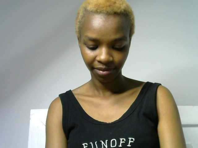 Juicygirl-1 live cam on BongaCams