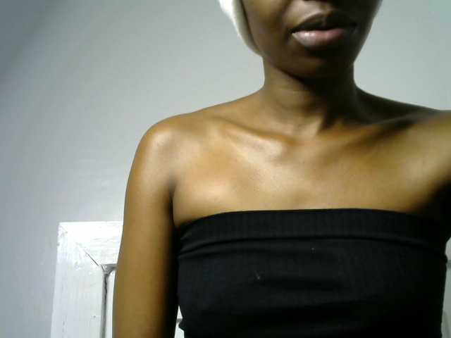 Juicygirl-1 live cam on BongaCams