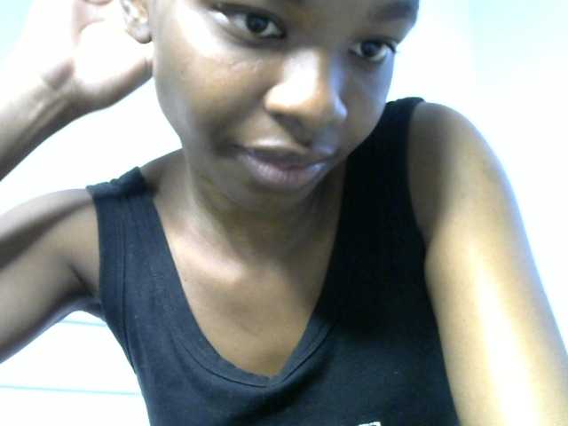 Juicygirl-1 live cam on BongaCams