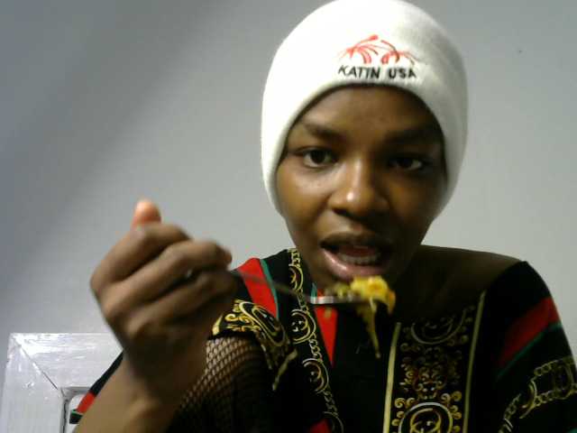 Juicygirl-1 live cam on BongaCams
