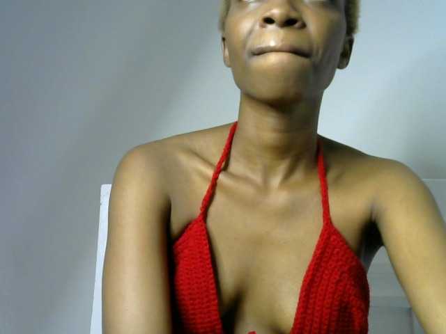 Juicygirl-1 live cam on BongaCams