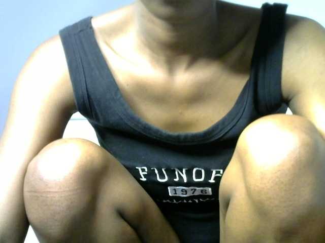 Juicygirl-1 live cam on BongaCams
