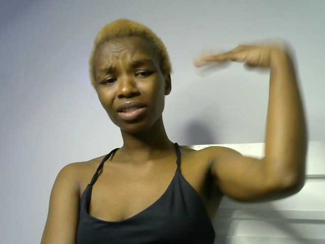 Juicygirl-1 live cam on BongaCams