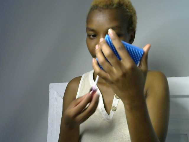 Juicygirl-1 live cam on BongaCams
