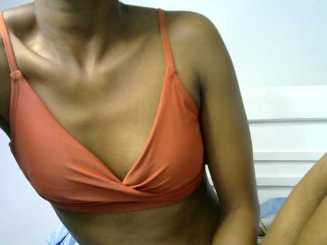 Juicygirl-1 live cam on BongaCams