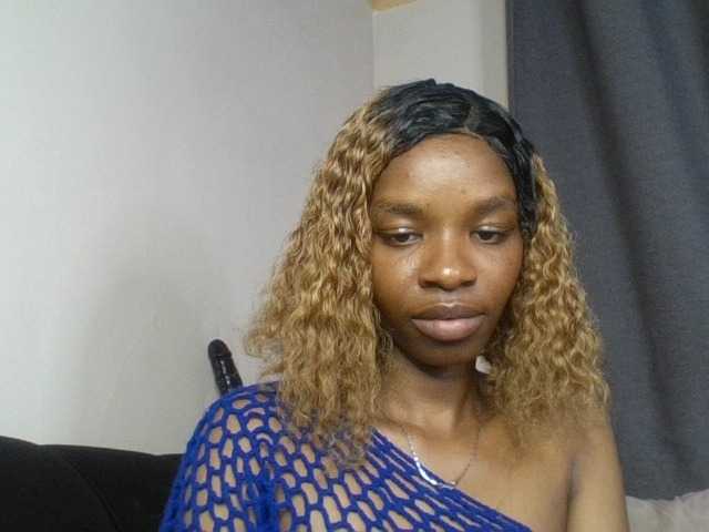 Juicygirl-1 live cam on BongaCams