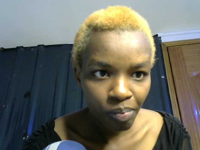 Juicygirl-1 live cam on BongaCams