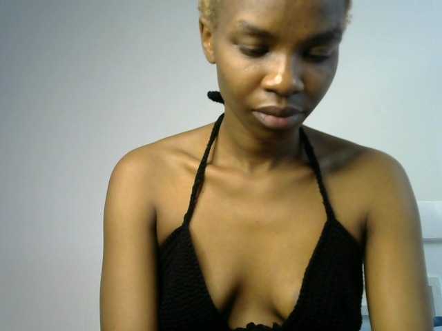 Juicygirl-1 live cam on BongaCams