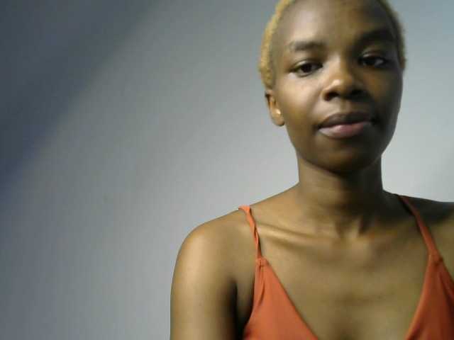 Juicygirl-1 live cam on BongaCams