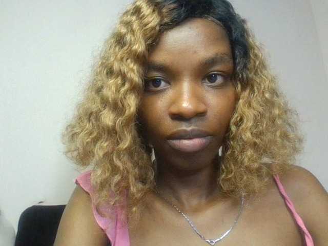 Juicygirl-1 live cam on BongaCams