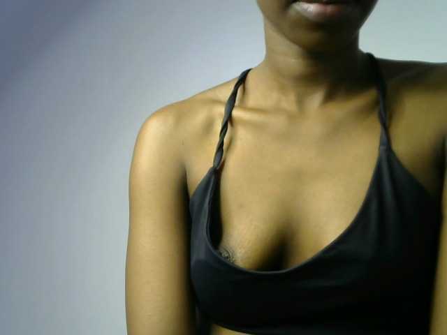 Juicygirl-1 live cam on BongaCams