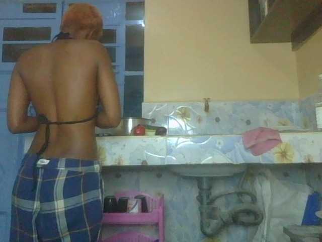Juicygirl-1 live cam on BongaCams