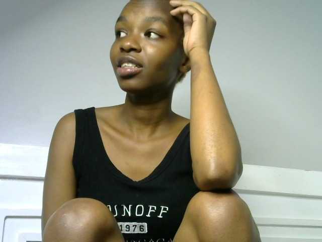 Juicygirl-1 live cam on BongaCams