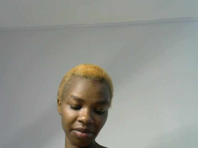 Juicygirl-1 live cam on BongaCams
