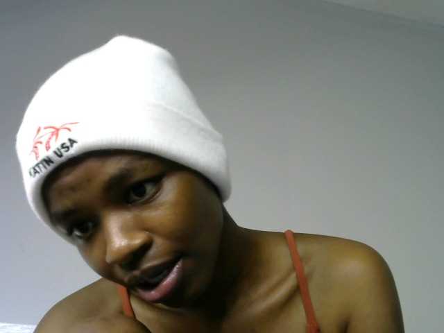 Juicygirl-1 live cam on BongaCams