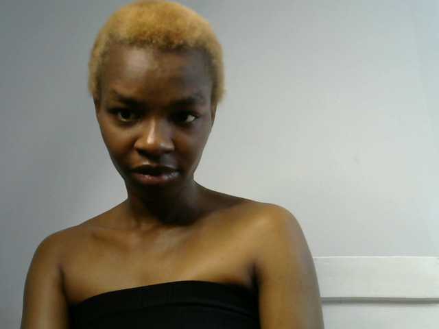Juicygirl-1 live cam on BongaCams