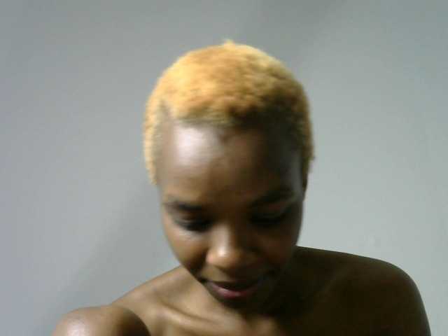 Juicygirl-1 live cam on BongaCams