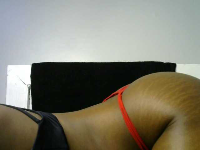 Juicygirl-1 live cam on BongaCams