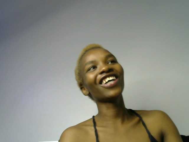 Juicygirl-1 live cam on BongaCams