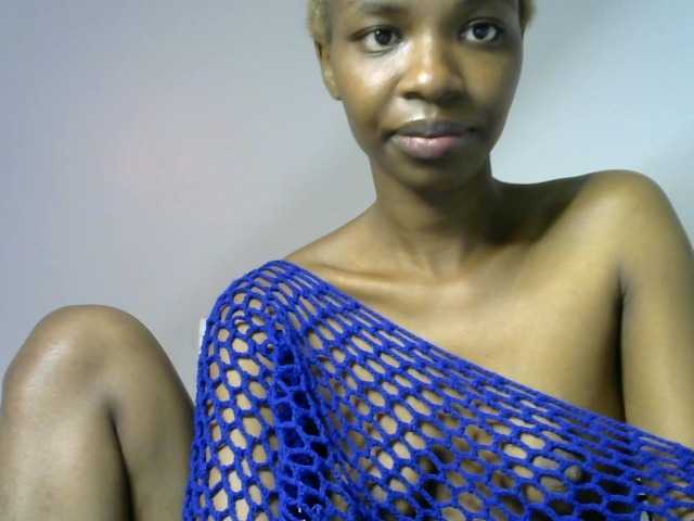 Juicygirl-1 live cam on BongaCams
