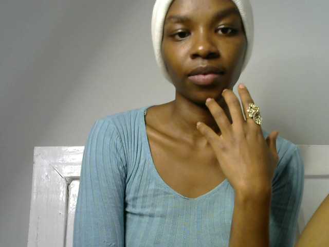 Juicygirl-1 live cam on BongaCams