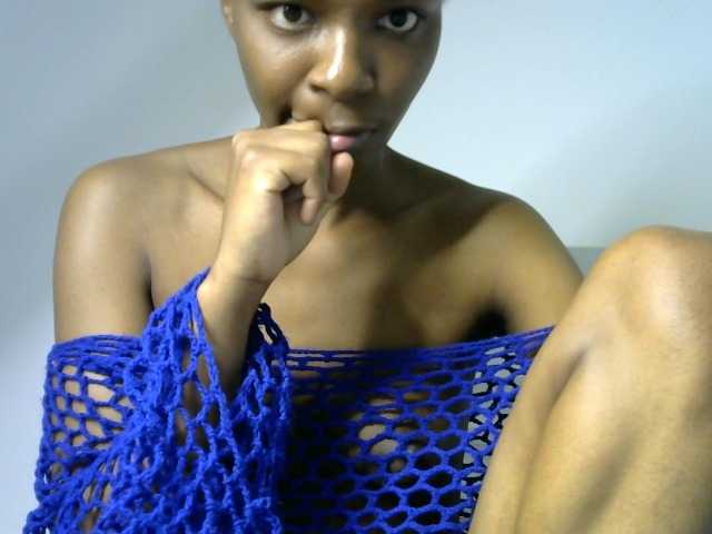 Juicygirl-1 live cam on BongaCams