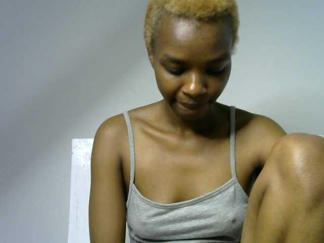 Juicygirl-1 live cam on BongaCams