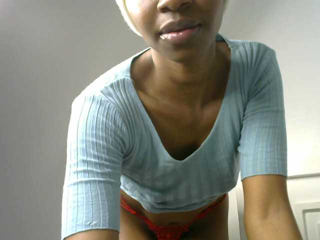 Juicygirl-1 live cam on BongaCams