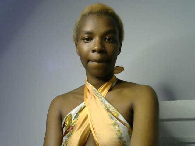 Juicygirl-1 live cam on BongaCams